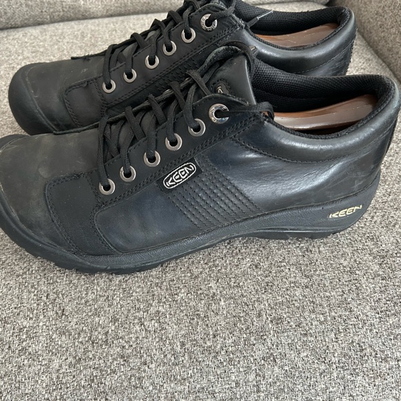 Keen Men’s Austin Shoes - Picture 2 of 6